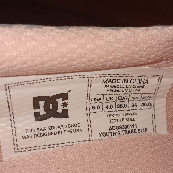 DC Pink Leopard Print Slides - Picture 5 of 5